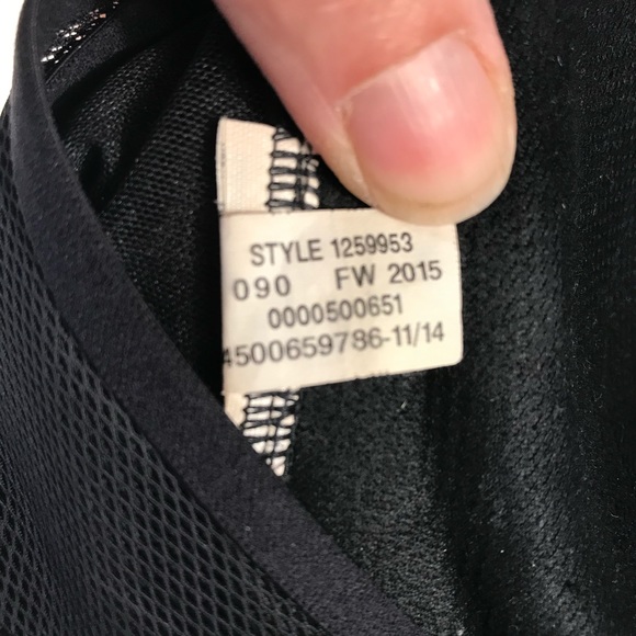 Under Armour Sport Bra Heat Gear Size 32C. Grey Black - Picture 6 of 7